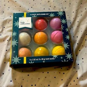 Bath bomb set, unopened, smells so great, awesome choice of colors